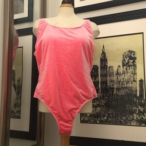 NWT Curvey pink velvet bodysuit